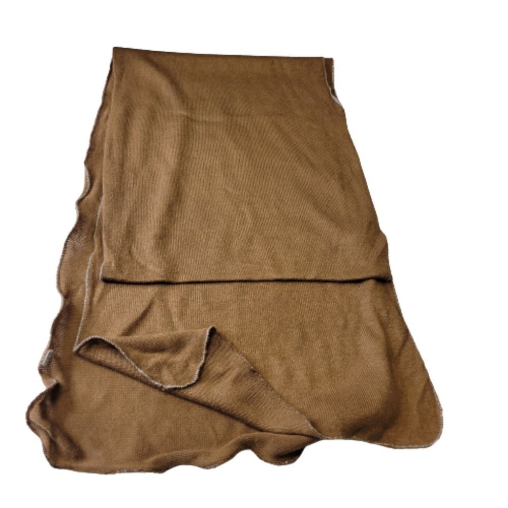 Brown Rectangular Scarf - Picture 4 of 7